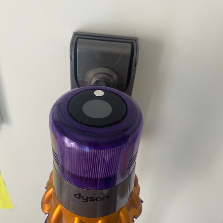 Dyson V15 Süpürge Bataryası Çalışmıyor Ve Çekim Gücü Azaldı