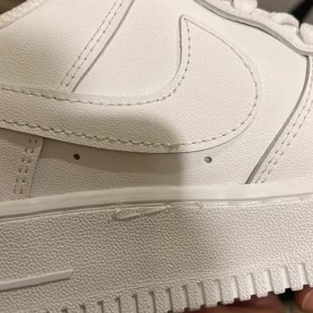 Defolu Nike Air Force Ayakkabısı İçin Değişim Talebi Ve İletişimsizlik