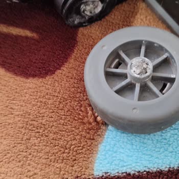 Beş Yıllık Garantili Süpürgenin Bir Yıl İçinde Kırılması Ve Garanti Dışı Değişim Talebi