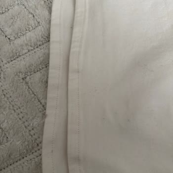 Beyaz Kot Pantolonda Paça Boyu Farklılığı Ve Ürün Değişimi Talebi