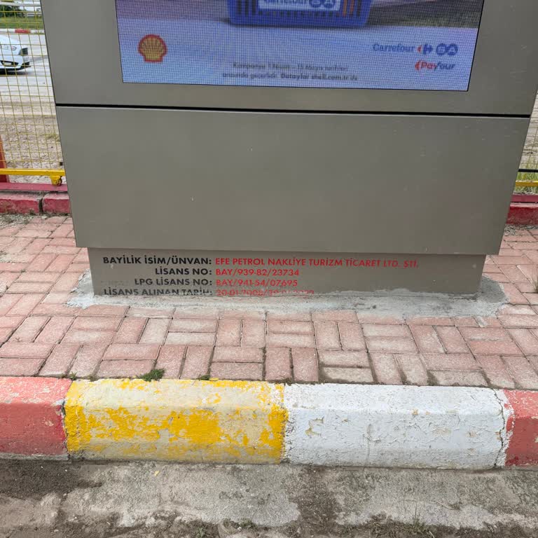 Shell İstasyonunda Kahve Bardak Eksikliği Hayal Kırıklığı