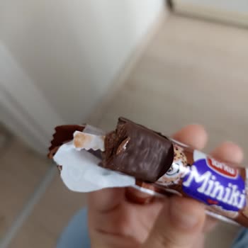 Torku Miniki Çikolatası İçinden Ambalaj Parçası Çıktı