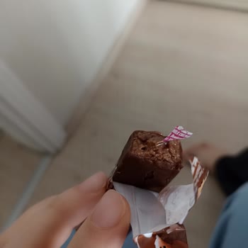Torku Miniki Çikolatası İçinden Ambalaj Parçası Çıktı