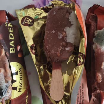 Algida Magnum Dondurma Küflü Ve Buz Tutmuş Çıktı