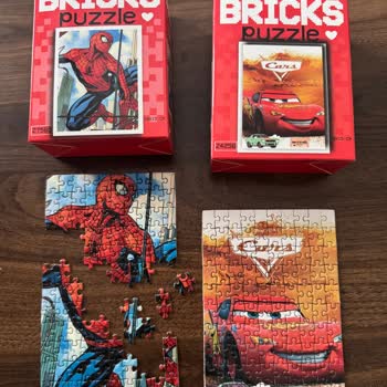 Bricks Puzzle Üretim Hatası Parçalar Düzgün Kesilmemiş Ve Ölçü Uyuşmazlığı