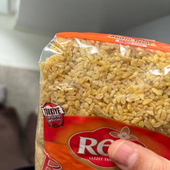 Kapalı Bulgur Paketi İçinde Kurtlar: Sağlık Ve Güvenlik Endişesi