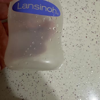 Lansinoh Biberon Kapak Yırtıldı, Sızıntı Sebebiyle Mağdur Oldum