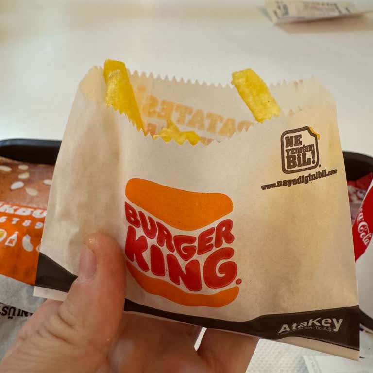 Torium AVM Burger King Şubesinde Uzun Bekleme Ve Az Porsiyon Şikâyeti