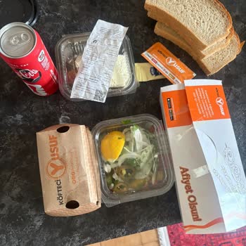 Köfteci Yusuf Eksik Hamburger Teslimatı Ve İletişimsizlik