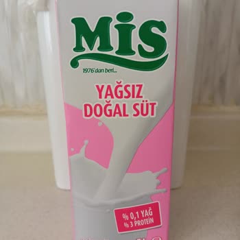 Şok Market’te Bozulmuş Yeşil Süt Ve Sağlık Riski