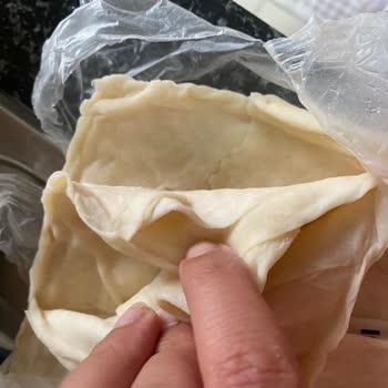 Tarih Geçmiş Yufka Ürünü Sağlık Tehlikesi Ve Ücretsiz İade Talebi