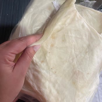 Tarih Geçmiş Yufka Ürünü Sağlık Tehlikesi Ve Ücretsiz İade Talebi
