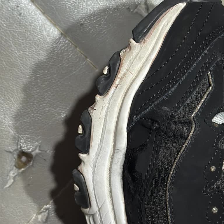 Skechers Ayakkabısının Kısa Sürede Yırtılması Ve Kullanıcı Hatası İddiasına Karşı İade Talebi