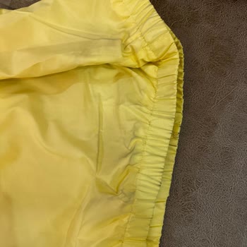 Geç Teslimat, Kirli Yağmurluk Ve Ters Basılmış Doğum Günü Notu