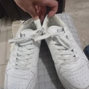 Ayakkabım İlk Haftada Parçalandı, Mağaza Değişim Reddetti