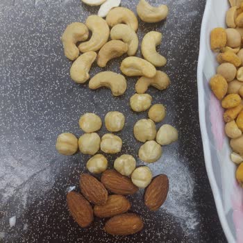 Paket Üzerindeki Görseller Gerçek Ürün İçeriğiyle Uyuşmuyor, Tüketiciyi Aldatıyor