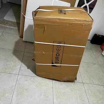 Arles Home Şikayeti