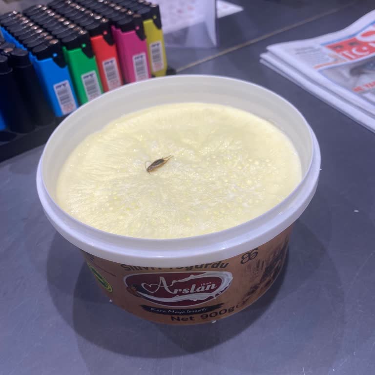 Yoğurtta Böcek Tespiti Ve Hijyen Endişesi