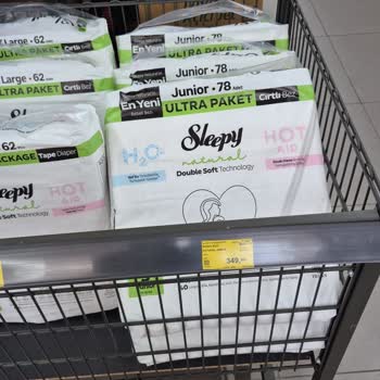 BİM'den Alınan Sleepy 5 Numaralı Bezde Sızıntı Ve Yırtık Problemi
