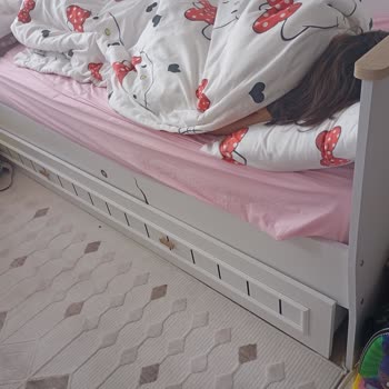 Bensimo Yatak Çabuk Kırıldı, Servis Cevap Vermedi Ve Ücret İstedi