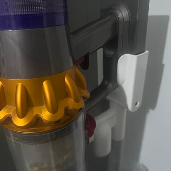 Dyson Dikey Süpürge Bataryası Aniden Bozuldu