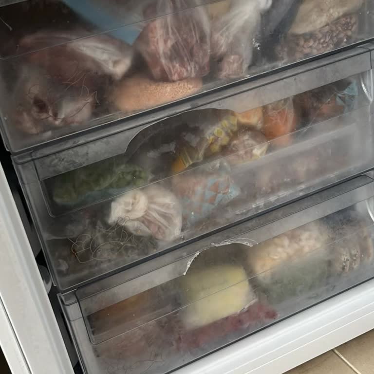 Arçelik K70560NE Buzdolabı Çekmece Kalitesizliği Ve Ücretsiz Değişim Talebi