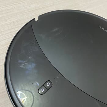 Roborock Saros 20 Scratched Severely Within One Week Of Use