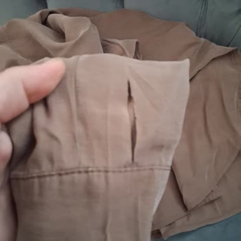 Tuğba Giyim Ümraniye Outlet’te Ayıplı Bluz Ve Fatura Vermeme Sorunu