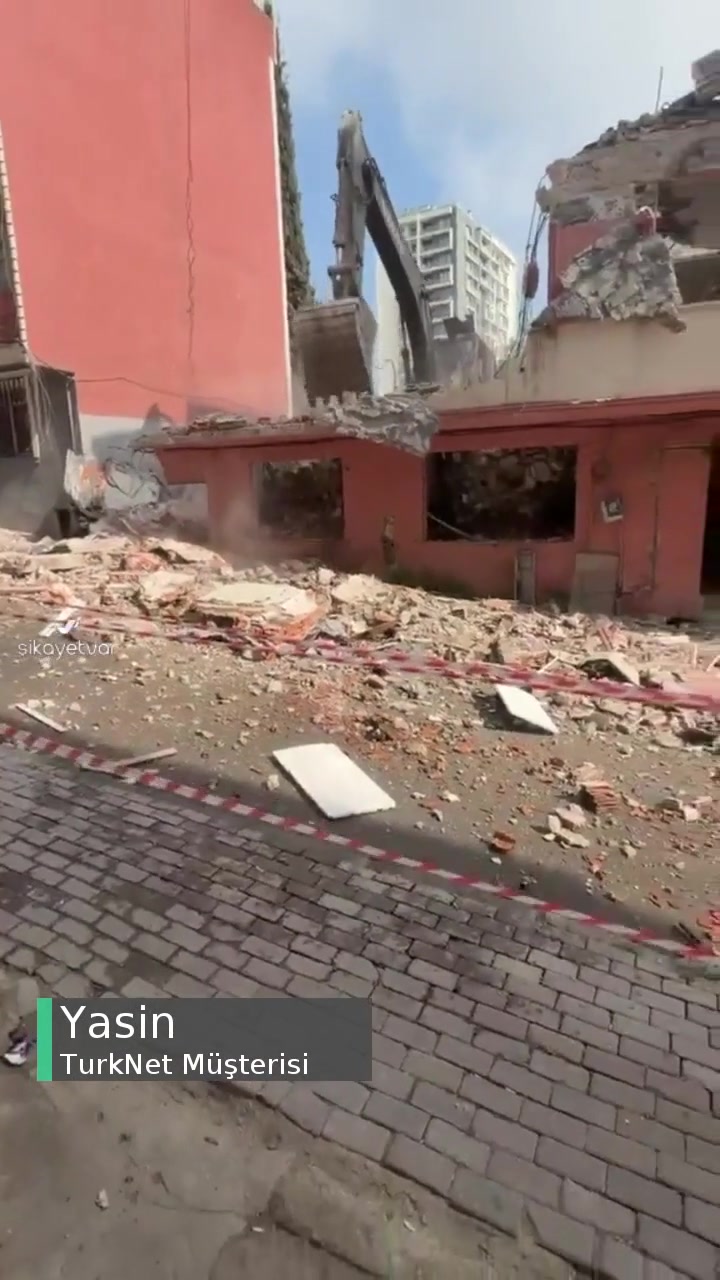 TurkNet Bina Yıkımı Sonucu İnternet Kesintisi videonun kapak resmi