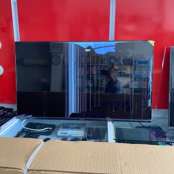 Bim Markette Satın Alınan Dijitsu Televizyonun Kırık Paneli Ve Sorumluluk Reddi