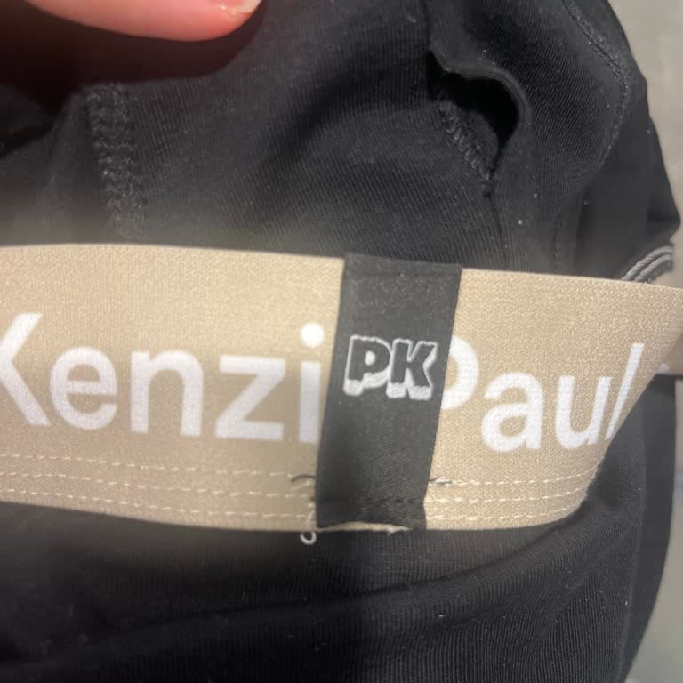 Paul Kenzie Boxerlarda Tek Kullanımlık Yırtılma Ve Güven Sarsıntısı