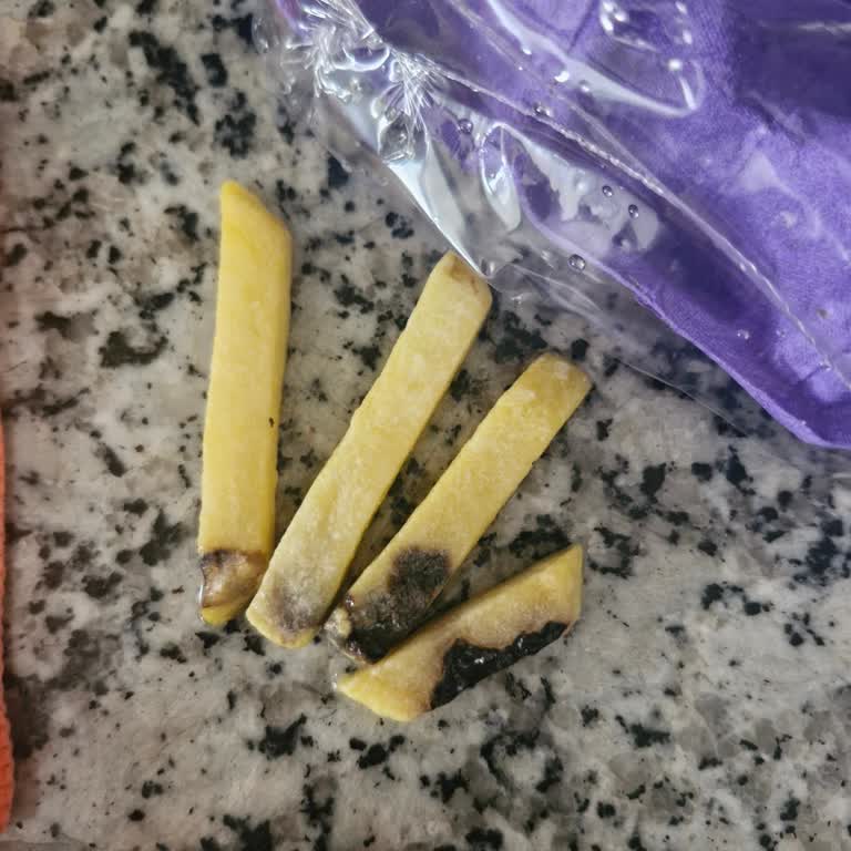 Parmak Patatesinde Siyahlık, Kötü Koku Ve İade Reddi