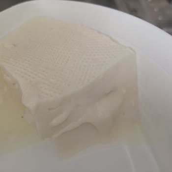 BİM Şubesinden Alınan Taze Beyaz Peynirin Bozulması Ve Ücret İadesi Talebi