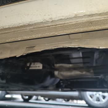 Opel Yetkili Serviste Araç Hasarı Ve Kötü Muamele