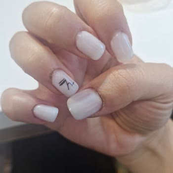 Aytume Beauty Plus'ta Hatalı Kalıcı Oje Ve İade Reddi