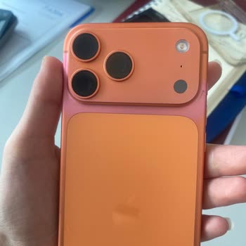 IPhone 17 Pro Max'ta Renk Değişikliği Ve Servis Reddi