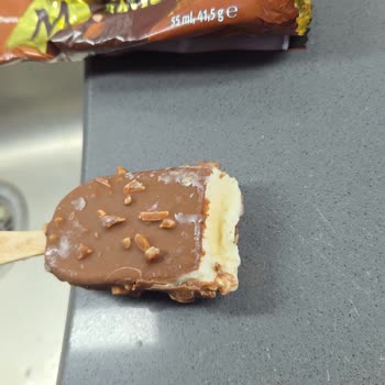 Magnum Mini Dondurmalarda Parça Eksikliği Ve Fabrikasyon Hatası