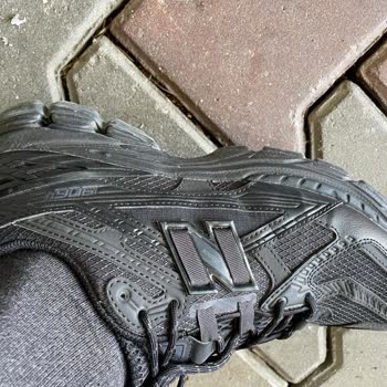 New Balance 1906U Ayakkabısının Taban Açılması Kalite Ve Güven Sorunu
