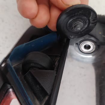 Philips Dikey Süpürge Fırça Başlığı Kırıldı, Garanti Kapsamında Ücretsiz Parça Değişimi Talebi