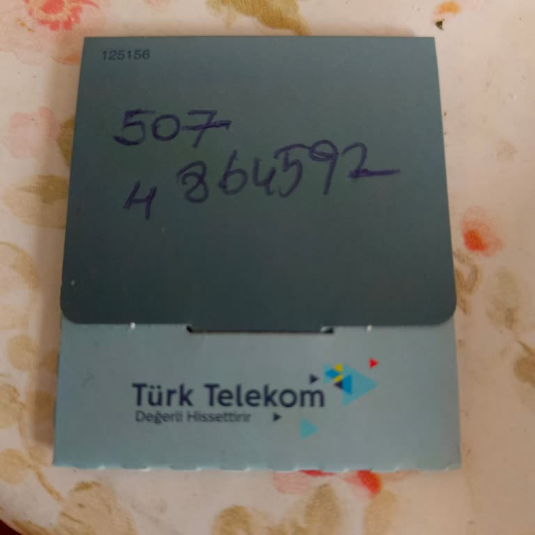 Çağrı Merkezinde Sürekli Bekletme Ve Telefon Kesilmesi Şikayeti