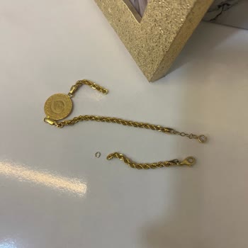 Çeyrekli Bileklik Sürekli Koptu, Ücretin İadesini Talep Ediyorum