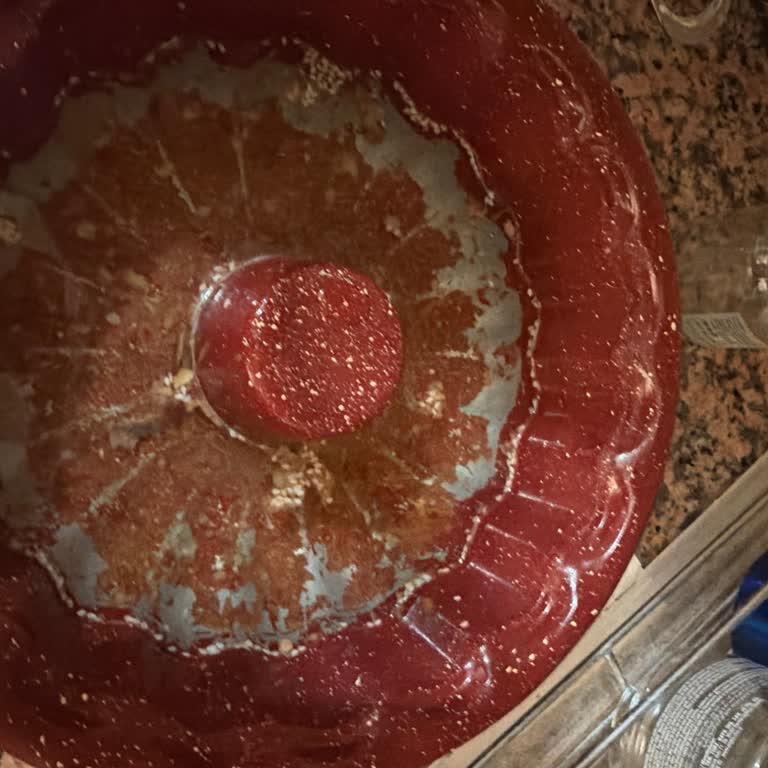 Karaca Kek Kalıbının Soyulması Ve Sağlık Endişesi Nedeniyle İade Talebi
