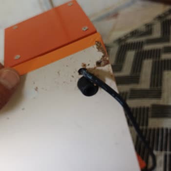 Ermiş Arıcılık'tan Kırık Makine Ve Eksik Aparatlar, Cevapsız Geri Dönüş