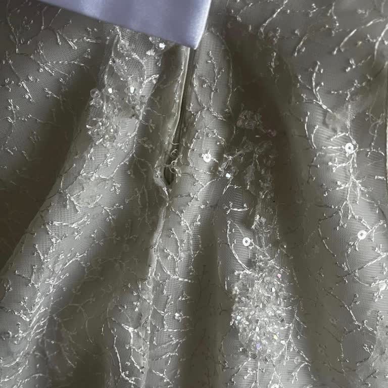 Nasibe Butik Gelinlikte Hatalı Terzi İşlemi, Saygısız Mağaza Davranışı ve Tam İade Talebi