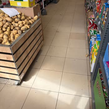 Hijyen Sorunları Ve Personel Eksikliği A101 Kartepe Şubesinde