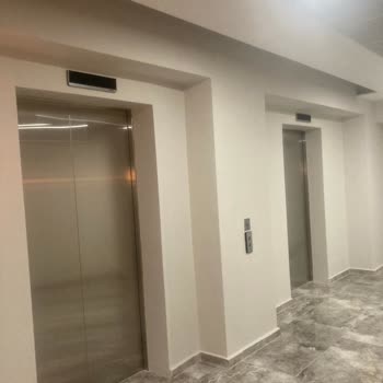 Su Alan Asansör Kuyularından Kaynaklanan Uzun Süreli Asansör Arızası Ve Acil Yardım Riski