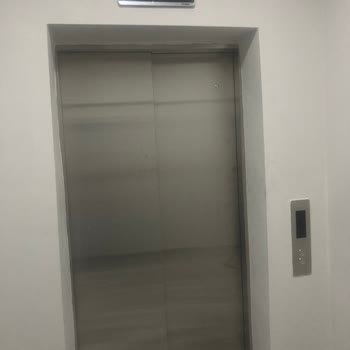 Su Alan Asansör Kuyularından Kaynaklanan Uzun Süreli Asansör Arızası Ve Acil Yardım Riski