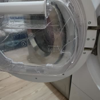 Hoover Kurutma Makinesinde Su Haznesi Kapağı Kırıldı, Garanti Değişimi Talebi