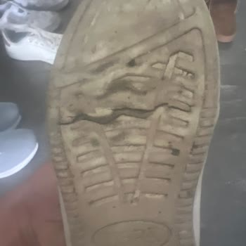 U. S. Polo Assn. FLO Mağazasında Satın Alınan Ayakkabısının Su Sızdırması Ve İletişim Sorunu