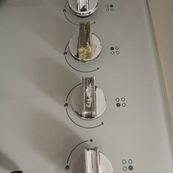 Beko Set Üstü Ocağın Düğmelerinin Ücretsiz Değişimini Talep Ediyorum